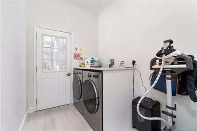 7 Framingham Lane, Shoreham, NY 11786 - Photo 19