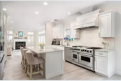 7 Framingham Lane, Shoreham, NY 11786 - Photo 9