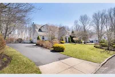 7 Framingham Lane, Shoreham, NY 11786 - Photo 3