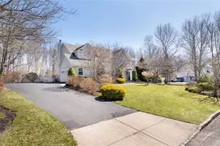 7 Framingham Ln, Shoreham, NY 11786 - Photo 3