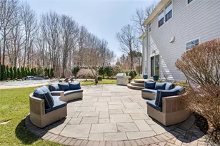 7 Framingham Ln, Shoreham, NY 11786 - Photo 31