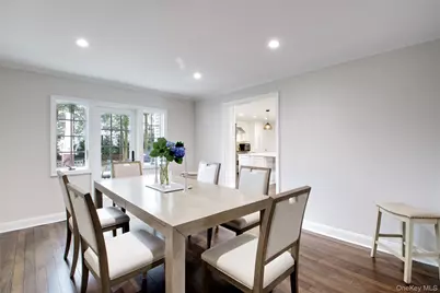 109 Country Club Drive, Port Washington, NY 11050 - Photo 15