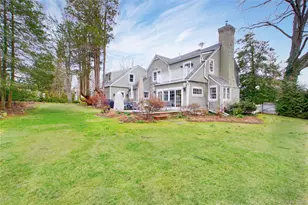 109 Country Club Dr, Port Washington, NY 11050 - Photo 37