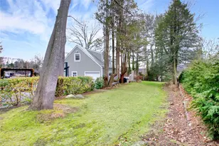 109 Country Club Dr, Port Washington, NY 11050 - Photo 33