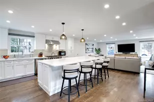 109 Country Club Dr, Port Washington, NY 11050 - Photo 9