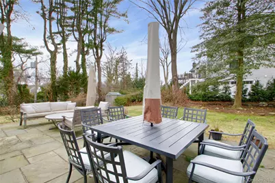 109 Country Club Drive, Port Washington, NY 11050 - Photo 35