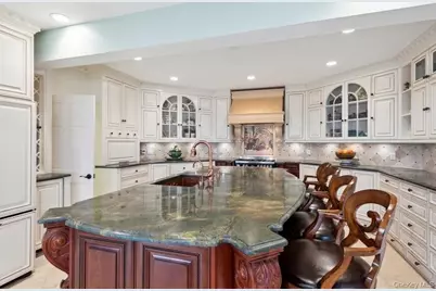 13 Seatuck Lane, Remsenburg, NY 11960 - Photo 9