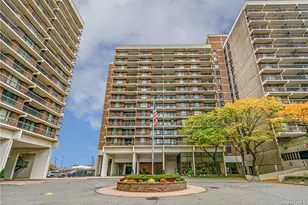 152-18 Union Tpke, Flushing, NY 11367 - Photo 3