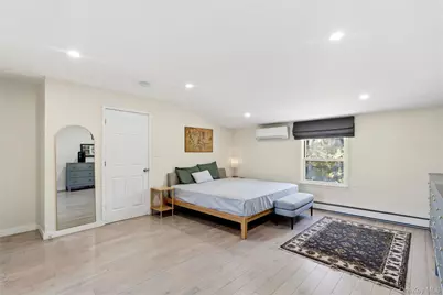 25 Leonard Road, Syosset, NY 11791 - Photo 17