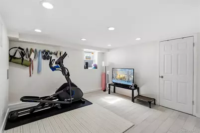 25 Leonard Road, Syosset, NY 11791 - Photo 25