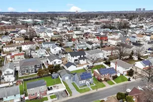 60 Herbert Herbert Ave, Elmont, NY 11003 - Photo 11