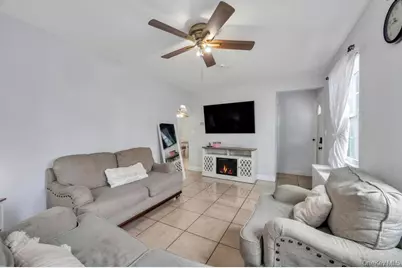 60 Herbert Herbert Avenue, Elmont, NY 11003 - Photo 21