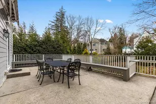 12 Robin Hill Rd, Scarsdale, NY 10583 - Photo 23