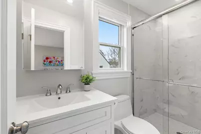 12 Robin Hill Road, Scarsdale, NY 10583 - Photo 17