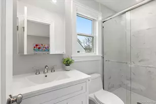 12 Robin Hill Rd, Scarsdale, NY 10583 - Photo 17