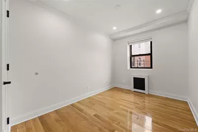 25-10 31st Avenue #3K, Astoria, NY 11106 - Photo 7