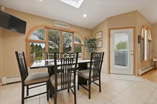 19 Keswick Ln, Plainview, NY 11803 - Photo 17