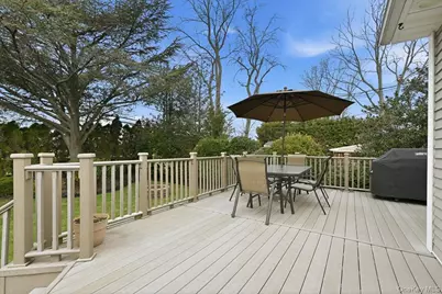 19 Keswick Lane, Plainview, NY 11803 - Photo 41