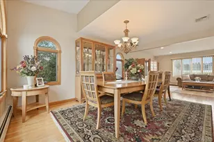 19 Keswick Ln, Plainview, NY 11803 - Photo 13