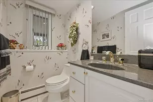 19 Keswick Ln, Plainview, NY 11803 - Photo 25