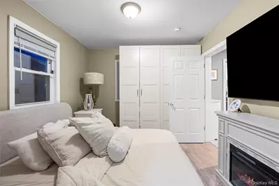 251 Forest Avenue, Lynbrook, NY 11563 - Photo 25