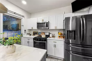 251 Forest Ave, Lynbrook, NY 11563 - Photo 19