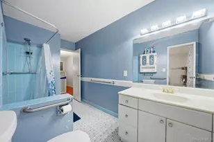 3641 Bertha Dr, Baldwin, NY 11510 - Photo 17