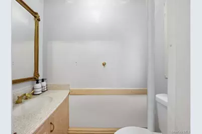 3641 Bertha Drive, Baldwin, NY 11510 - Photo 15