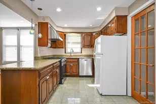 29-42 164th St, Flushing, NY 11358 - Photo 11