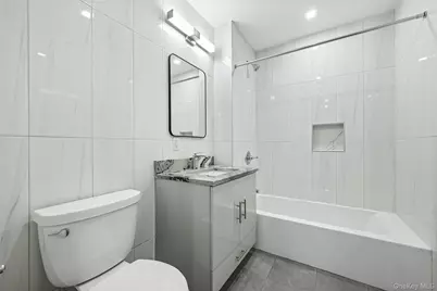 444 Graham Avenue #2K, Brooklyn, NY 11211 - Photo 5
