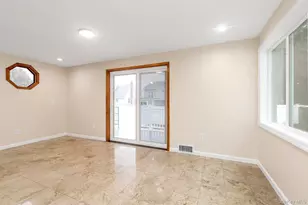 295 Plain Ct, Franklin Square, NY 11010 - Photo 9