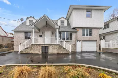 295 Plain Court #RIGHT, Franklin Square, NY 11010 - Photo 1