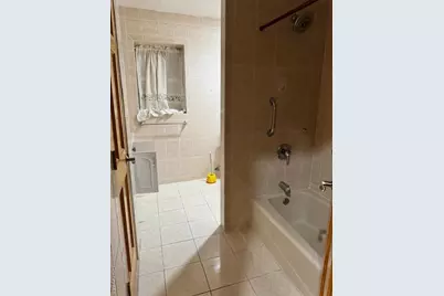 17311 Booth Memorial Avenue, Fresh Meadows, NY 11365 - Photo 5