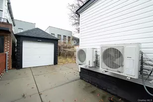 445 E 46th St, Brooklyn, NY 11203 - Photo 19