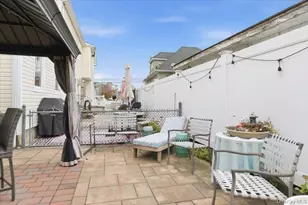 85 Spencer Ave, Lynbrook, NY 11563 - Photo 37