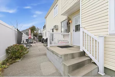 85 Spencer Avenue, Lynbrook, NY 11563 - Photo 41