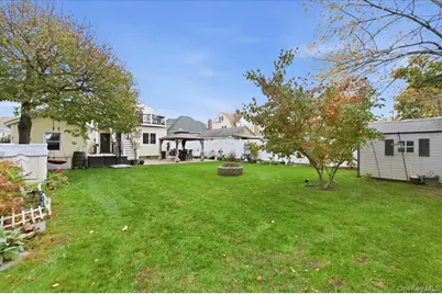 85 Spencer Avenue, Lynbrook, NY 11563 - Photo 3