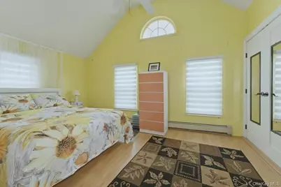 85 Spencer Avenue, Lynbrook, NY 11563 - Photo 25