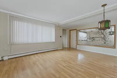 85 Spencer Avenue, Lynbrook, NY 11563 - Photo 5