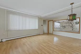 85 Spencer Ave, Lynbrook, NY 11563 - Photo 5