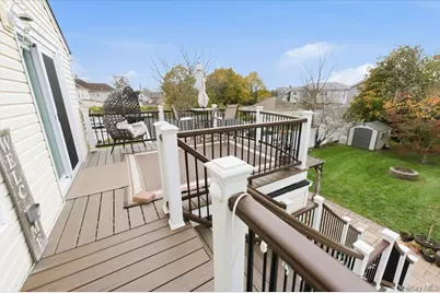 85 Spencer Avenue, Lynbrook, NY 11563 - Photo 33