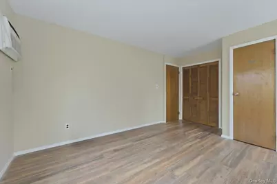 85 Spencer Avenue, Lynbrook, NY 11563 - Photo 15