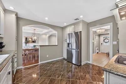 661 Garner Place, East Meadow, NY 11554 - Photo 11