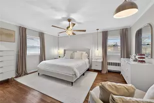 661 Garner Pl, East Meadow, NY 11554 - Photo 13