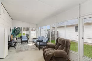 58 Pentmoor Dr, Mastic, NY 11950 - Photo 23