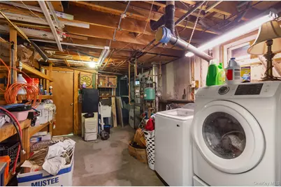 58 Pentmoor Drive, Mastic, NY 11950 - Photo 29