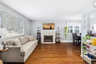 58 Pentmoor Dr, Mastic, NY 11950 - Photo 5