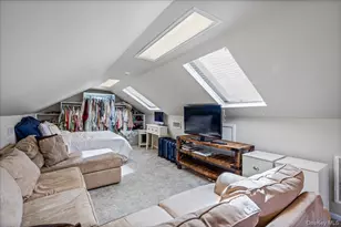 70 Magnolia Ave, Garden City, NY 11530 - Photo 25