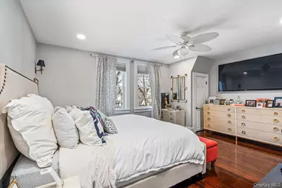 70 Magnolia Avenue, Garden City, NY 11530 - Photo 17