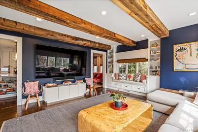 70 Magnolia Avenue, Garden City, NY 11530 - Photo 11